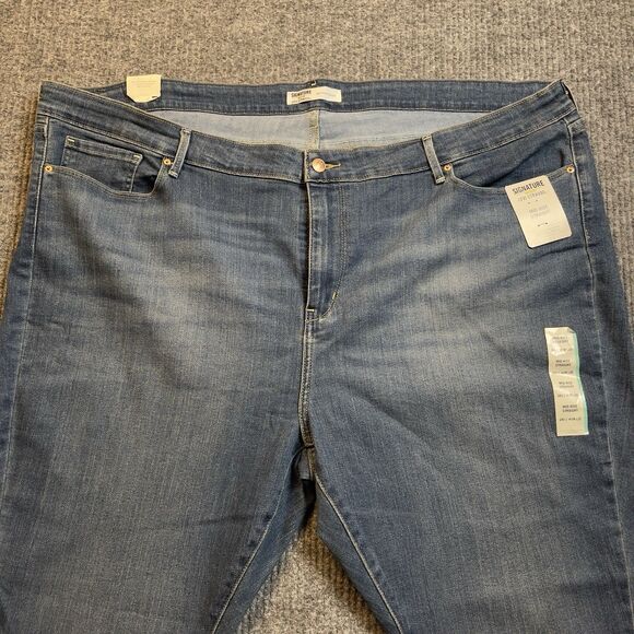Signature By Levi Strauss Womens 39x30 Mid-Rise Stretch Straight Jeans 28S NEW - Picture 3 of 10